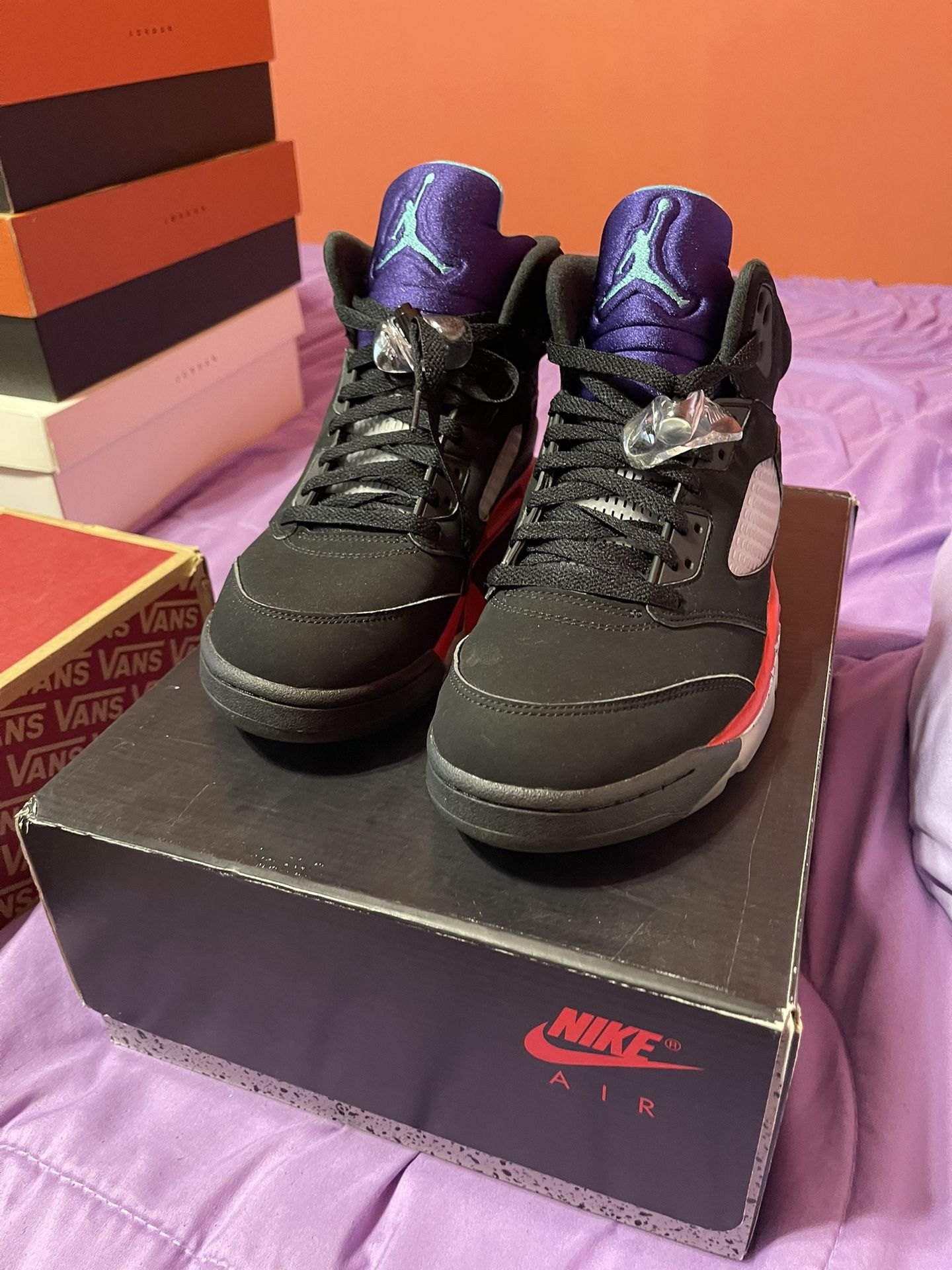 Jordans 5s Top 3 10.5 for Sale in Highland, CA OfferUp