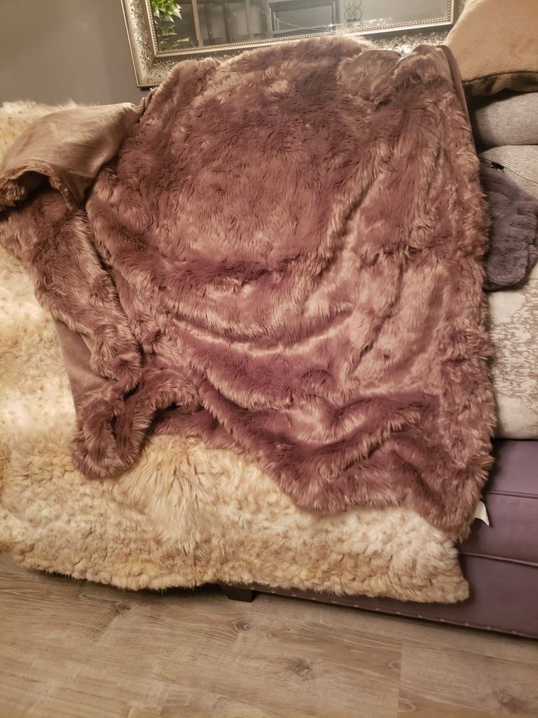 New brown throw blanket
