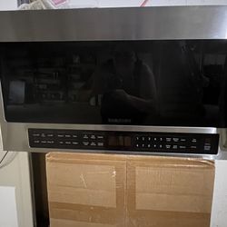 Microwave Excellent Condition Samsung And Gate New Corrals New 
