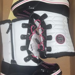 Snow Boots Size 1