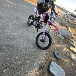DIRT BIKE