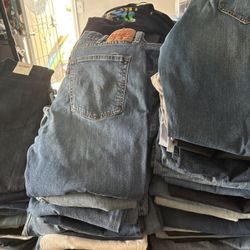 28 Levi’s Jeans Women & Men 1 Box $198 Fixed Price 
