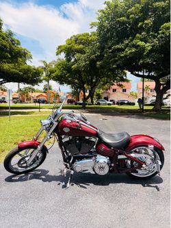 2009 Harley Davidson Rocker C