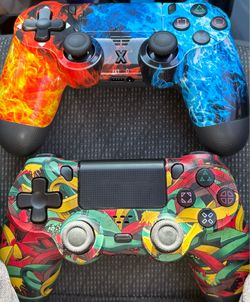 PlayStation 4 Controllers