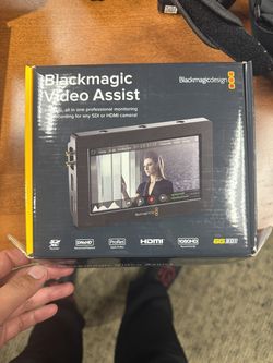 Blackmagic Design Video Assist 5" - Original 1080p Monitor/Recorder