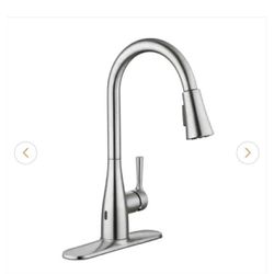 Glacier Bay  Sadira Touchless Single-Handle Pull-Down Sprayer Kitchen Faucet in Stainless Steel