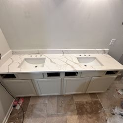 Granite And Quartz Countertops 