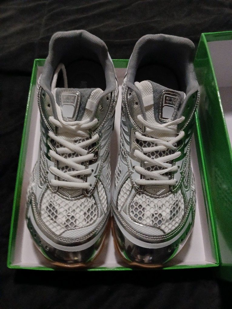 Bottega Venetta Size 11 Mens Shoes White And Silver