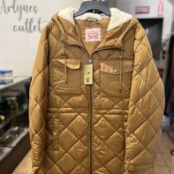 Women’s Levi’s Sherpa Trucker Jacket 