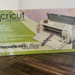 New Cricut  Electric Cutter 