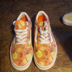 WOMEN'S VANS FRUITY CORAL SIZE 8