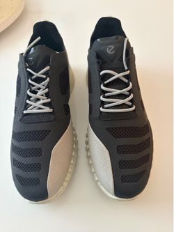 Brand ecco woman shoes