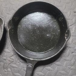 Cast Iron Skillet 
