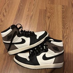 Jordan 1 High Mocha Size 10.5