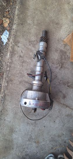 Old School Mallory Dual Point Distributor, Chevrolet V-8, GOOD USED CONDITION. 35th Ave And McDowell Phx