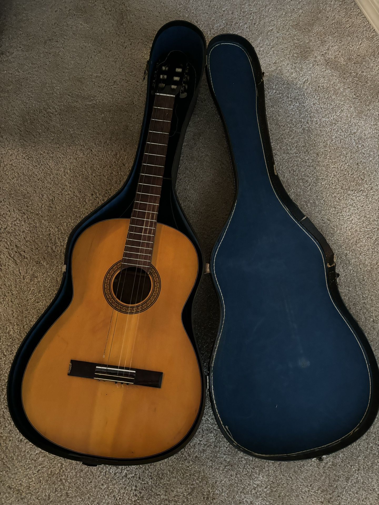 1976 Acoustic Guitar 