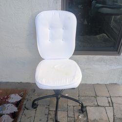 *FREE* IKEA Desk Chair 