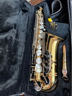 Jupiter Alto Sax JAS-769 K82570 + Hard Case