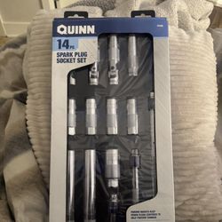 Quinn Spark Plug Pocket Set