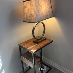 2 Side Tables With 2 Night Lamps