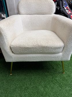 FREE!!! White Faux Fur Fabric Accent Leisure Chair with Pillow Rest and Gold Chrome Legs (Pick up ONLY)