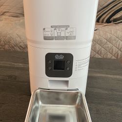 Automatic Cat Feeder 