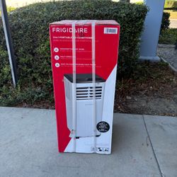 Frigidaire 8000 btu Portable Air Conditioner AC