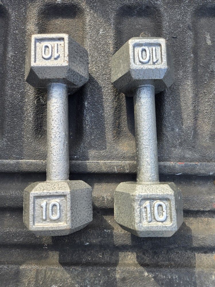 Set Of 10lb Dumbbells "CHECK OUT MY PAGE FOR MORE DEALS "
