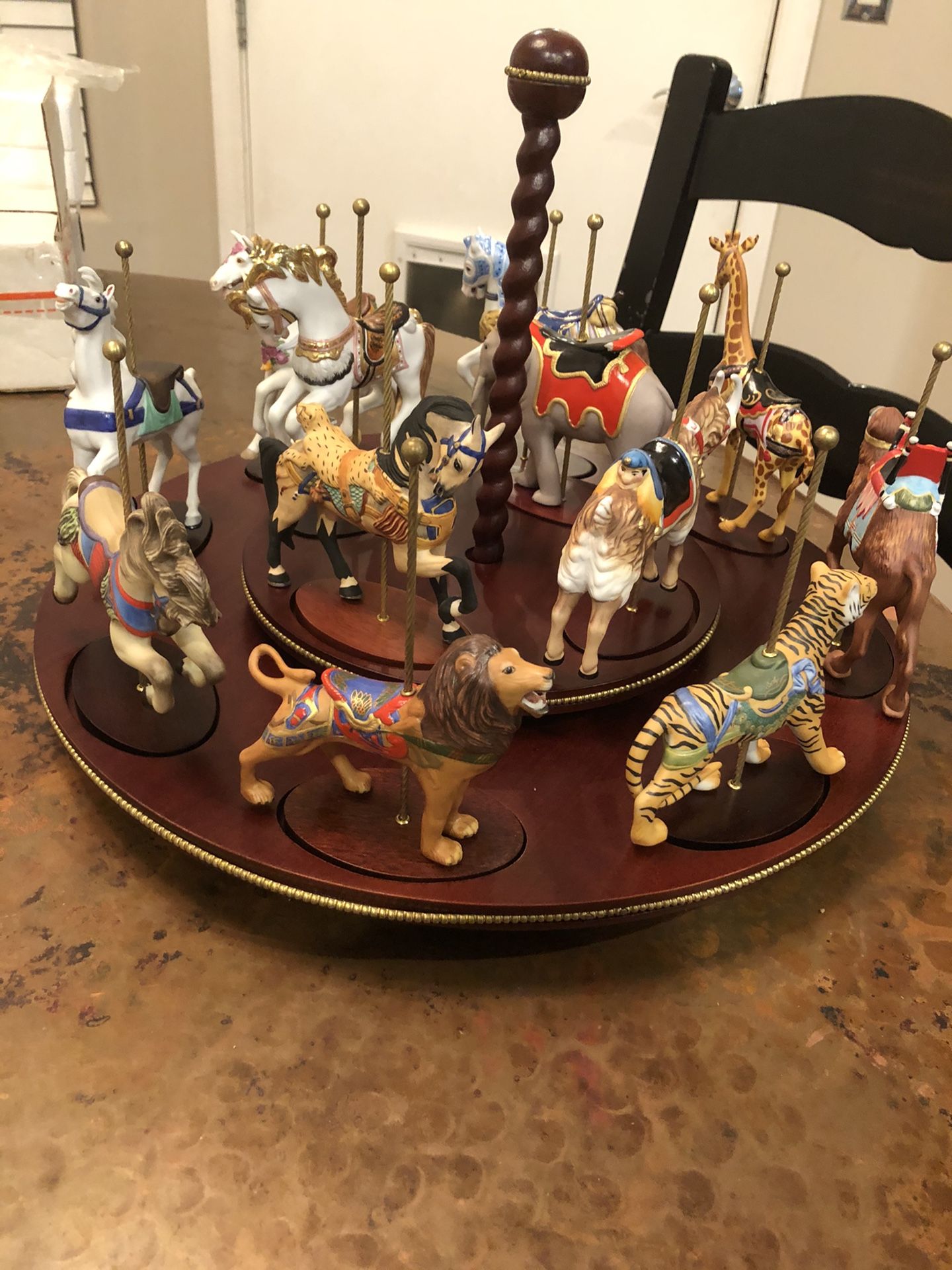 FRANKLIN MINT Treasury Of Carousel Art