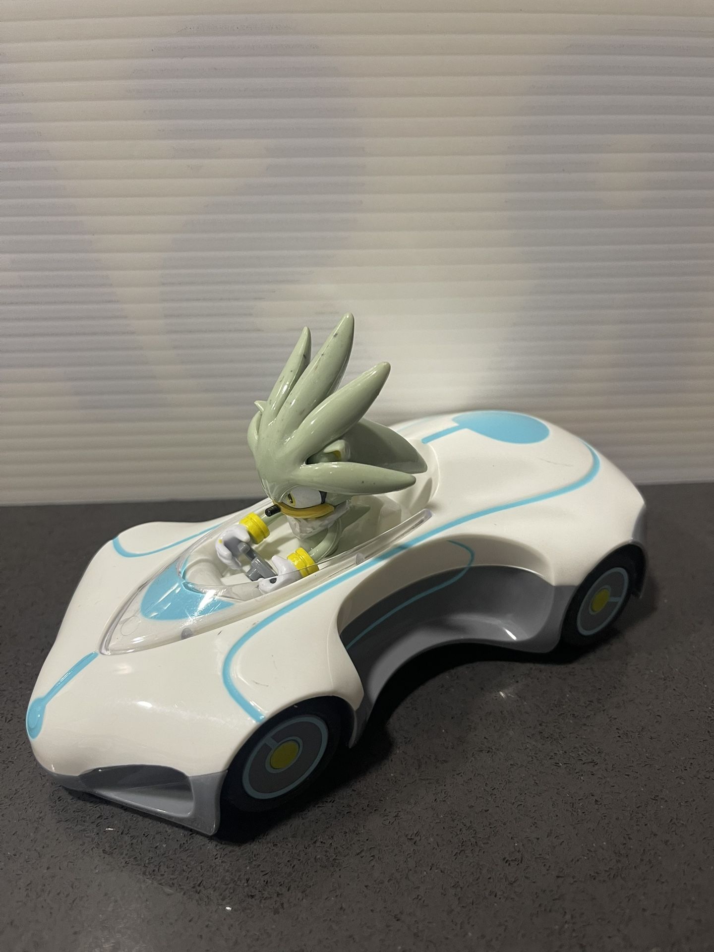 Sonic The Hedgehog Silver Pull Back Vehicle Car Figure