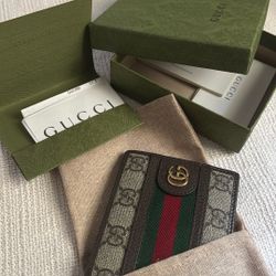 Gucci Wallet - Classic Luxury Bifold