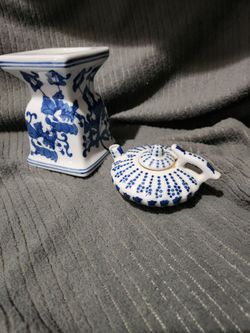 Nantucket Blue And White Flat Teapot and a Blue/White Candle Holder Set