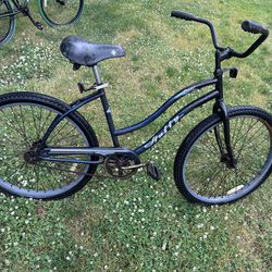 Huffy adult beach cruiser bicycle 26” tires bike ready to ride 