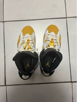 Air Jordan 6 Retro 'Yellow Ochre’ SIZE 9