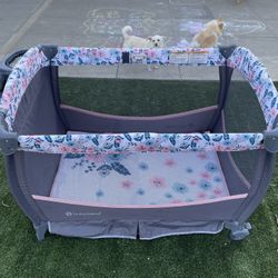Baby Trend Play Yard