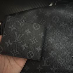 black louis vuitton wallet