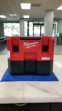 Milwaukee vacuum