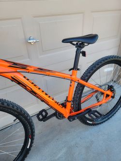 Specialized pitch orange cheap