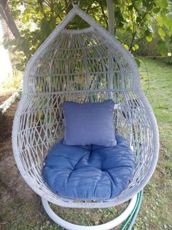 Egg Swing Chair w/ Stand