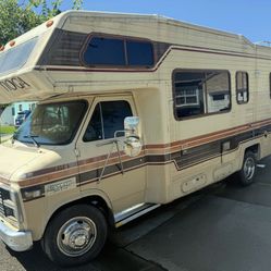 1984 Classic Tioga Fleetwood RV