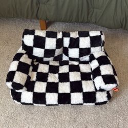 Checker Dog/Cat bed 