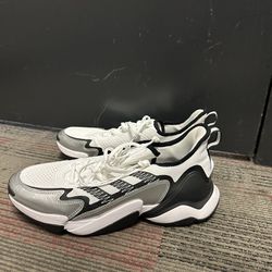 Patrick Mahomes Training Shoes (Size 12)