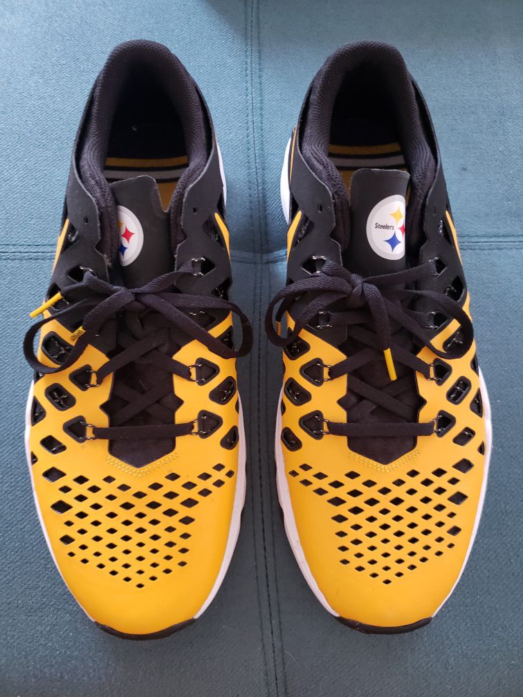 Pittsburgh Steelers Nike Shoes