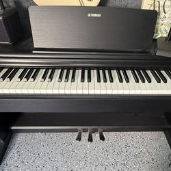 Yamaha Piano ARIUS YDP-144 Barley Used 