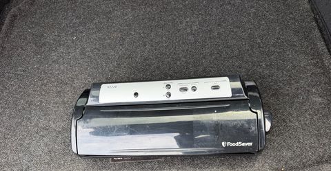 FoodSaver V2220 Vacuum Sealer Machine- Black