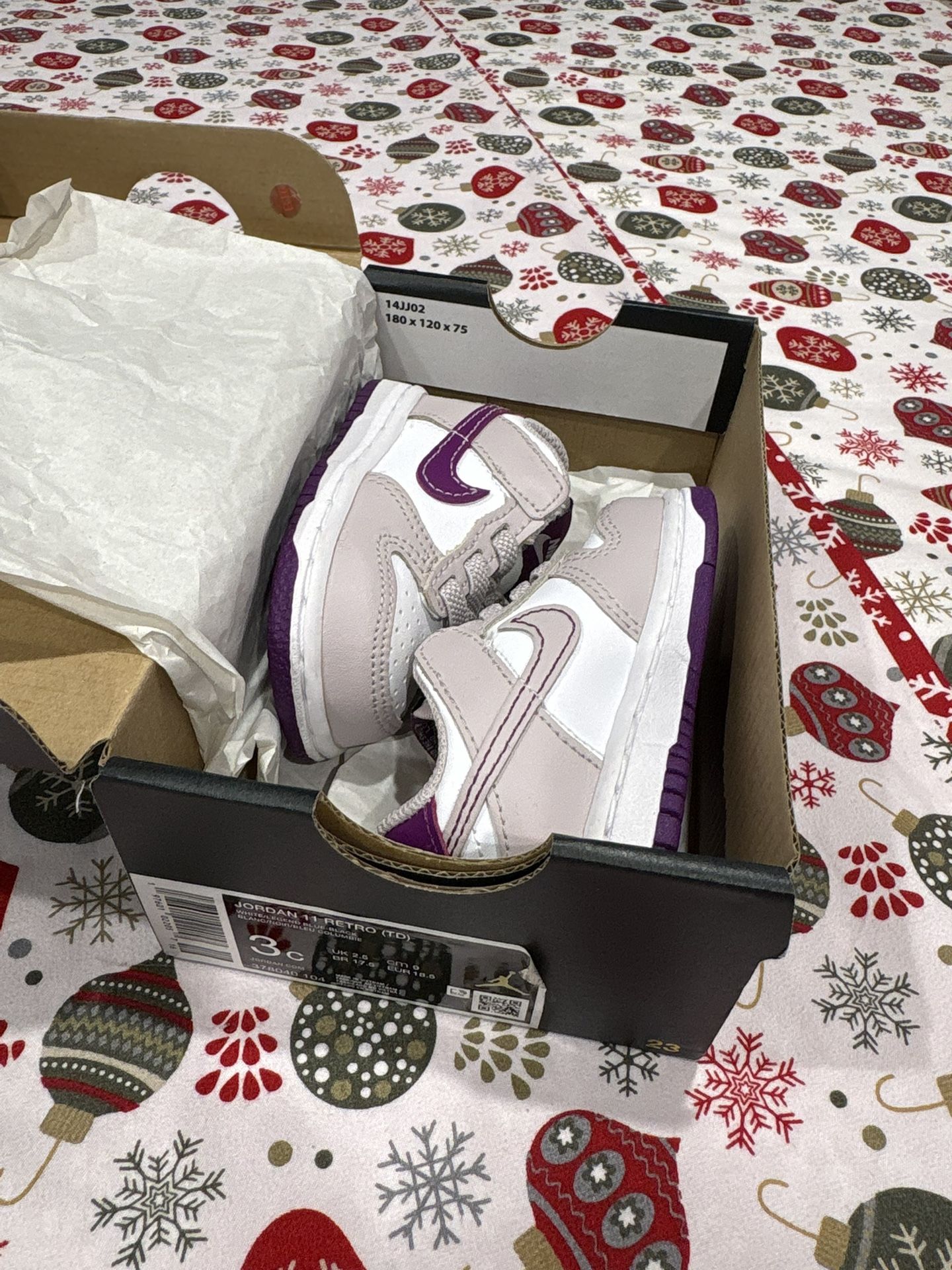 3 C Kids Dunks ! Brand New !