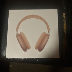 Apple AirPods Max Wireless Over-Ear Headphones, Pro-Level Active Noise Cancellation, Transparency Mode, Personalized Spatial Audio, USB-C Charging, Bl