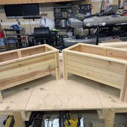 Cedar Planter Boxes