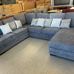 Furniture Sofa, Sectional Chair, Recliner, Couch