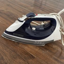 Black decker Iron Box For Clothes Move Out Sale